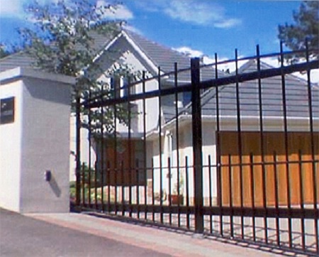 Emmerson Park Hornchurch Automatic gates